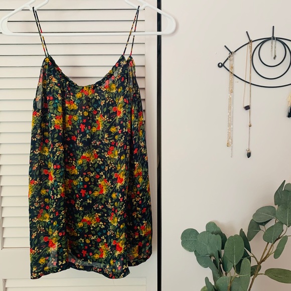 TARGET | Floral tank top - Picture 1 of 3